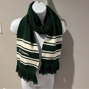 HitWear 19 Crimes green/white scarf